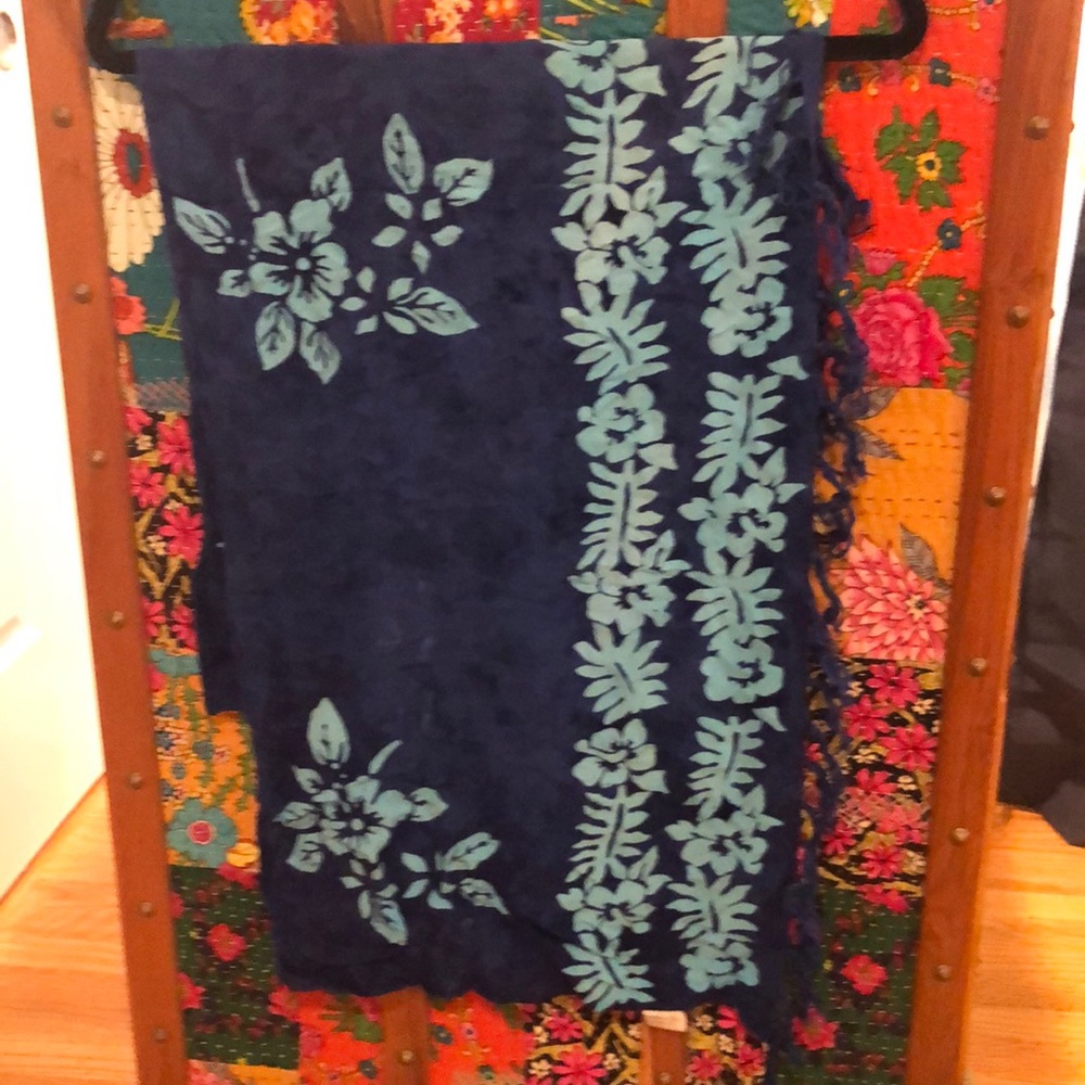 Last call! Sarong